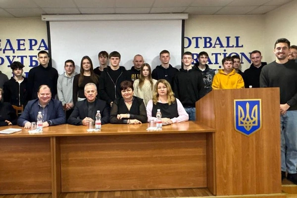 Розвиток спорту обговорили на круглому столі у Києві